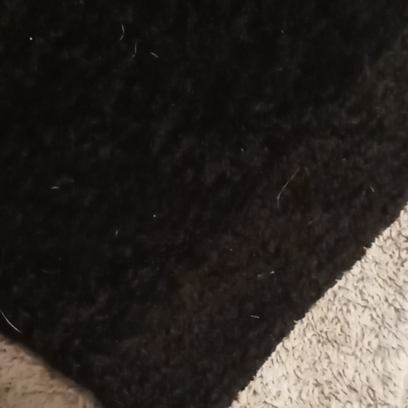 Black Fuzzy Coat, women's small. - Picture 5 of 9